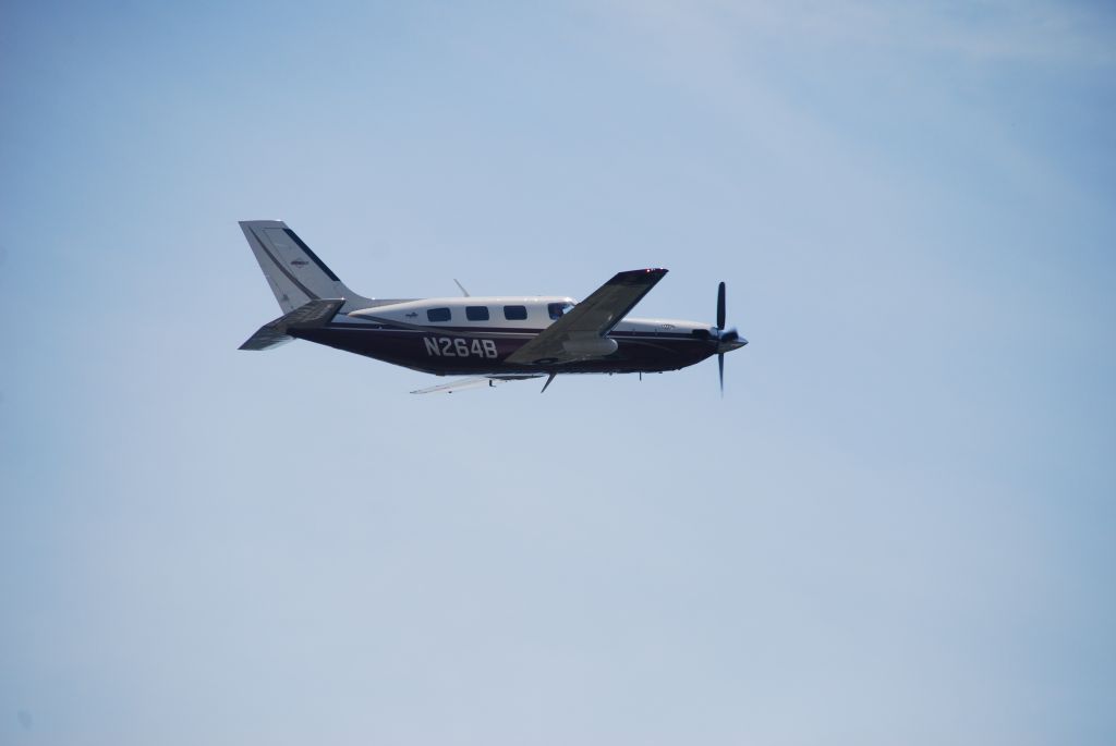 Piper Malibu Mirage (N264B)