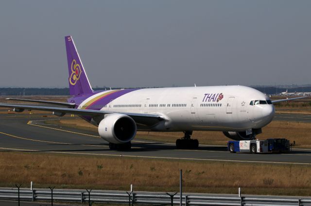 BOEING 777-300ER (HS-TKW)