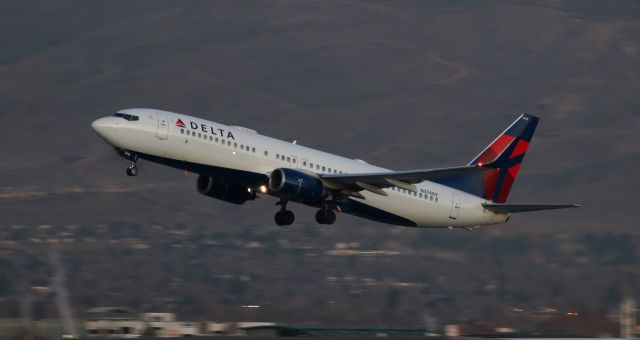 Boeing 737-800 (N3748Y) - Dawn hour departure to Salt Lake City.