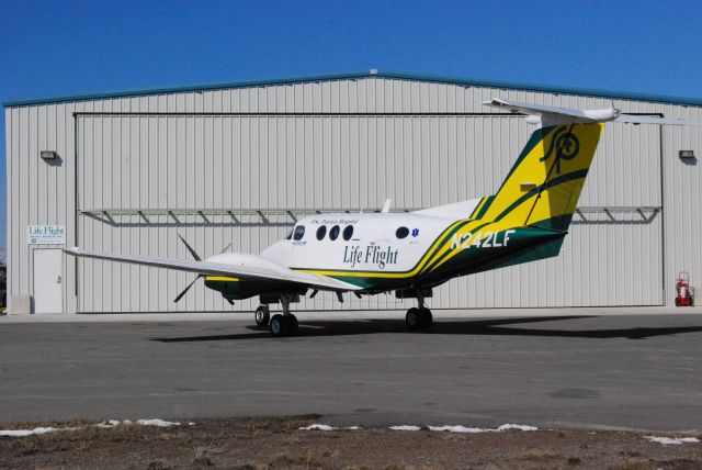 Beechcraft King Air F90 (N242LF)