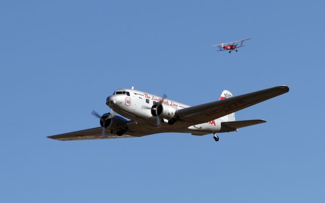 Douglas DC-2 (NAC13711) - Douglas DC-2 at Vintage Aircraft Weekend 2011 Paine Field