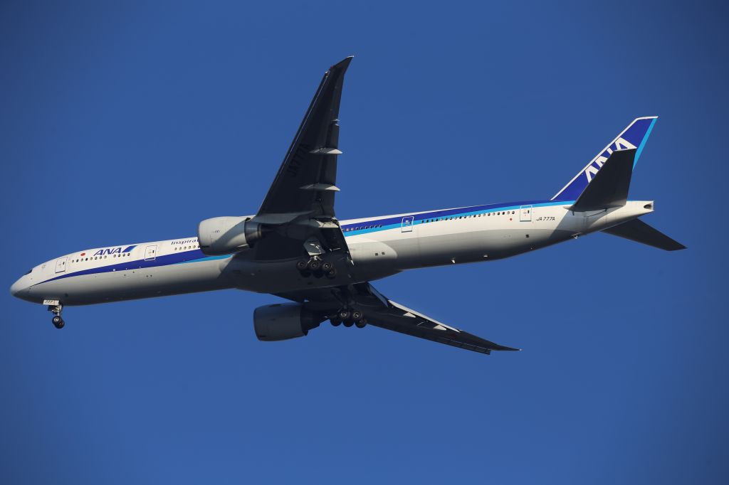 BOEING 777-300ER (JA777A)