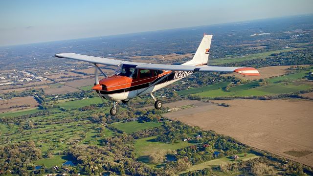 Cessna Skyhawk (N3262L)