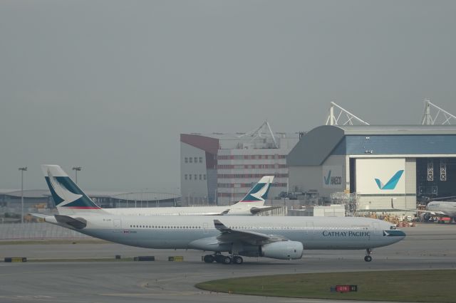 Airbus A330-300 (B-LBI)