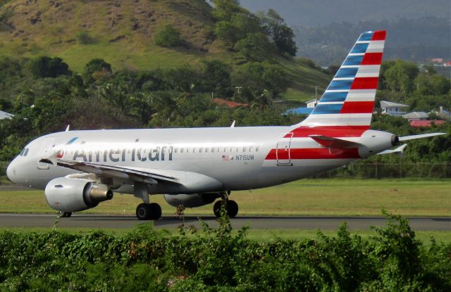 Airbus A319 (N715UW)