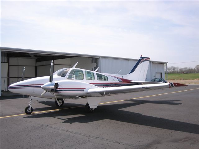 Beechcraft Baron (58) (N128VB)