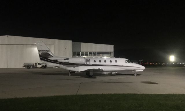 Cessna Citation Excel/XLS (N898PP) - 2002 Cessna 560XL Citation Excel, owned by Paragon Airways, resting on the ramp @ Porter County shortly after shutting down. 