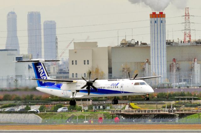 de Havilland Dash 8-100 (JA842A) - 2015