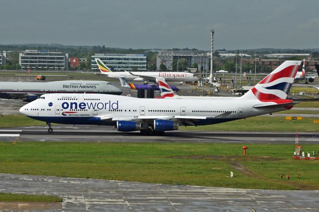 Boeing 747-400 (G-CIVC)