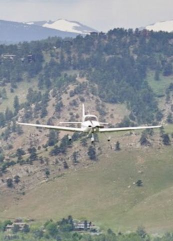 Cirrus SR-22 (N122CG) - Landing into BDU