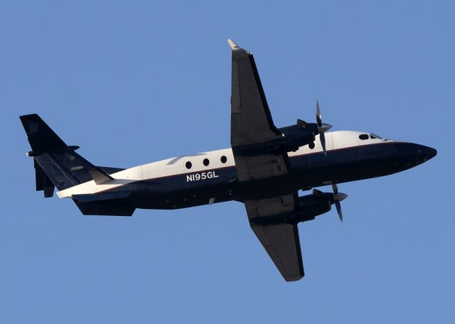 Beechcraft 1900 (N195GL)