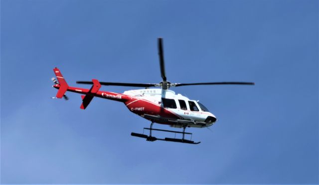 C-FMOT — - C-FMOT Bell 407 Département Transport Canada Survolant la ville de Lavaltrie QC. le 18-05-2023 à 11:21