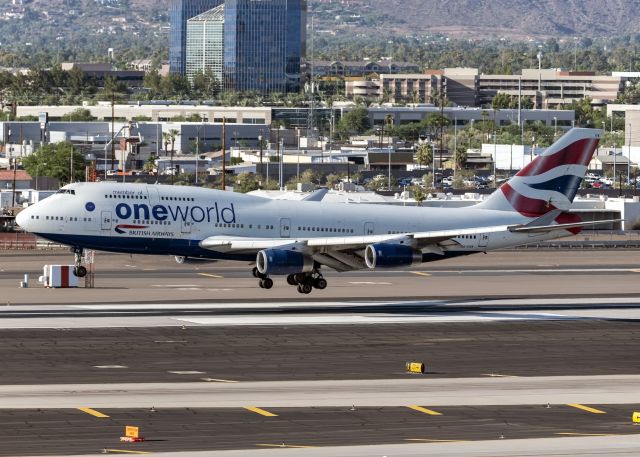 Boeing 747-400 (G-CIVK)