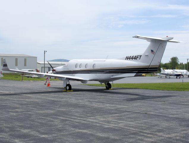 Piper Seneca (N777FT)