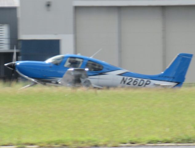 Cirrus SR-22 (N26DP)