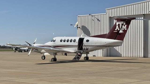 Beechcraft Super King Air 200 (N90AM) - Taken on February 23, 2024