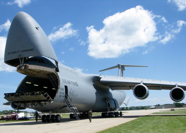 Lockheed C-5 Galaxy (87-0042) - AirVenture 2016. 2013 Lockheed C-5M Super Galaxy 