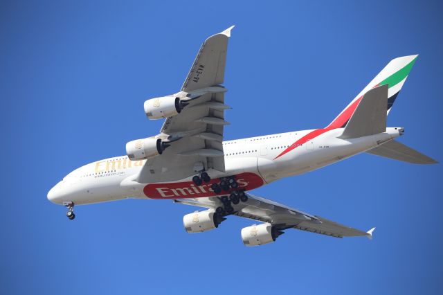 Airbus A380-800 (A6-EVM)