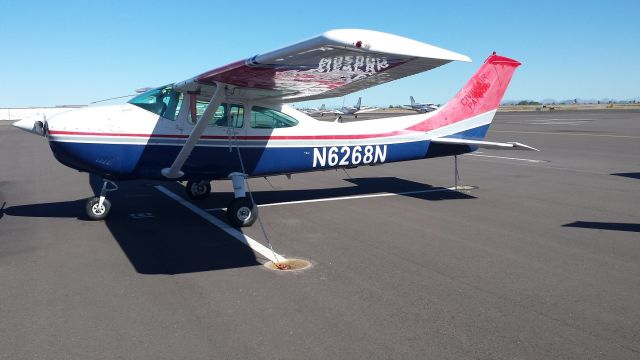 Cessna Skylane (N6268N) - this looks like a former Civil Air Patrol bird. I think it is operated by Customs and Border Patrol now