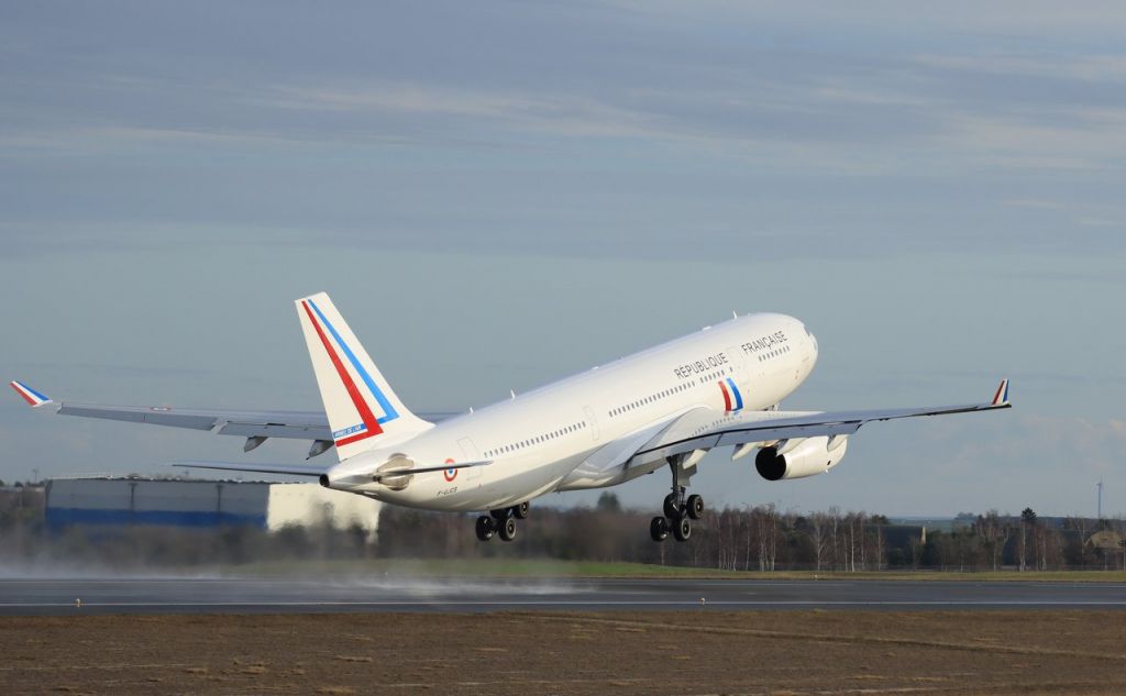 Airbus A330-300 (F-UJCS)