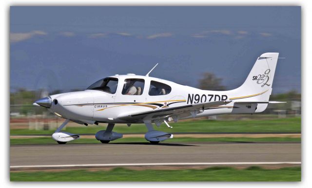 Cirrus SR-22 (N907DR)