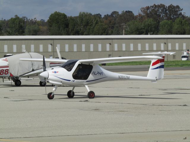 Mooney M-20 (N201ZM) - On the ramp