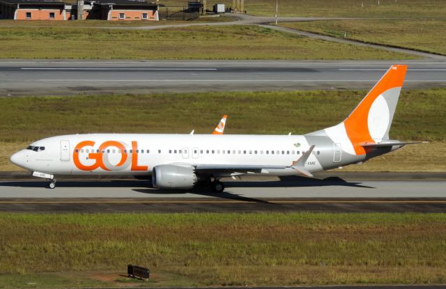 Boeing 737-800 (PR-XME)