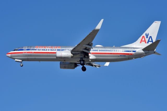 Boeing 737-800 (N921NN) - 23-R 03-15-23