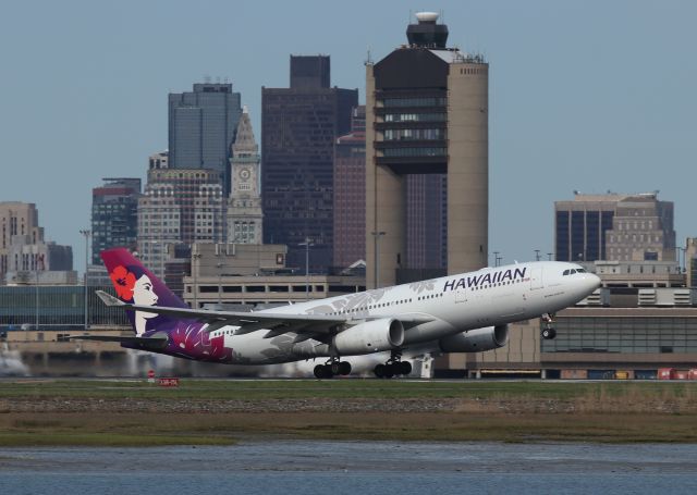 Airbus A330-200 (N386HA) - Departing runway 4R