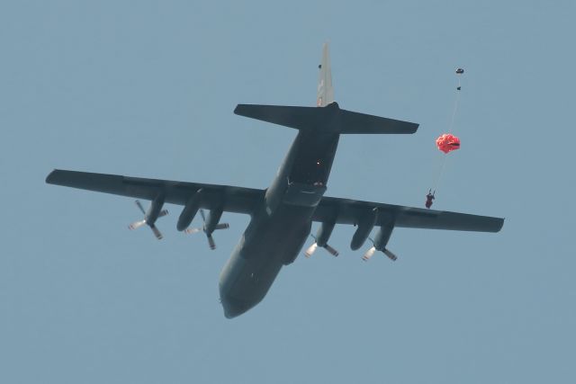 Lockheed C-130 Hercules (13-0343)