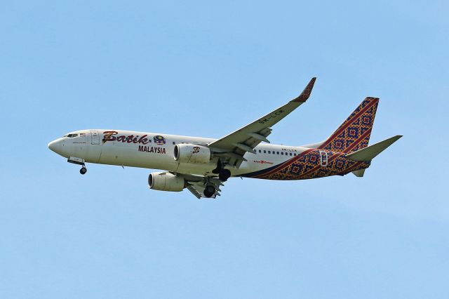 Boeing 737-800 (9M-LCM)