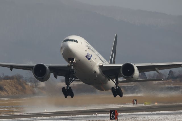 Boeing 777-200 (JA712A) - January 12th 2020:HKD-HND.