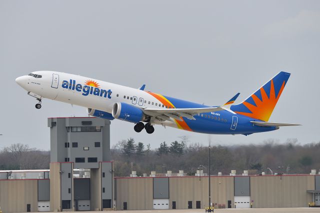 Boeing 737 MAX 8 (N814NV) - 04-02-25 Departing 23R headed back to SFB