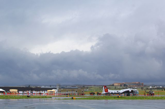 — — - Storms looming over the Aluminum Overcast event in 2016