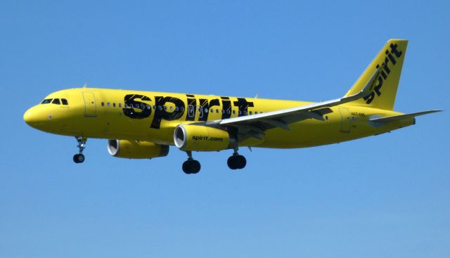 Airbus A320 (N654NK) - On final is this 2018 Spirit Airlines Airbus A320-232 in the Spring of 2021.