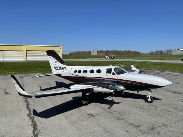 Cessna Chancellor (N2744X)