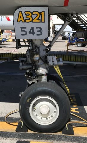 Airbus A321 (N543UW)