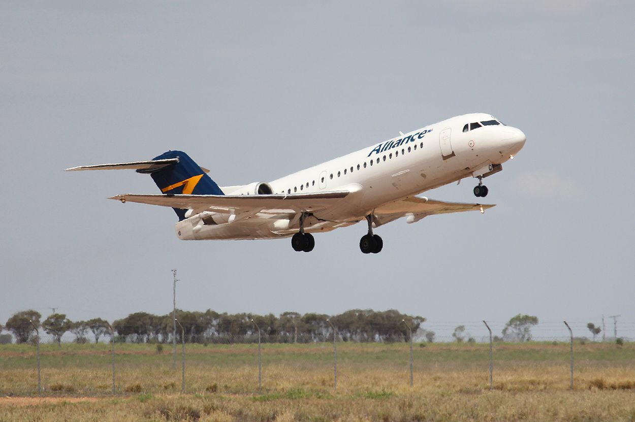 Fokker 70 (VH-NKQ) - Alliance Airlines flight 558 departs Longreach for Brisbane on 24/11/2020