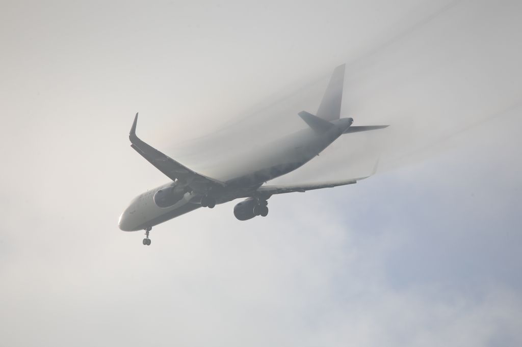Airbus A321 (N385DZ)