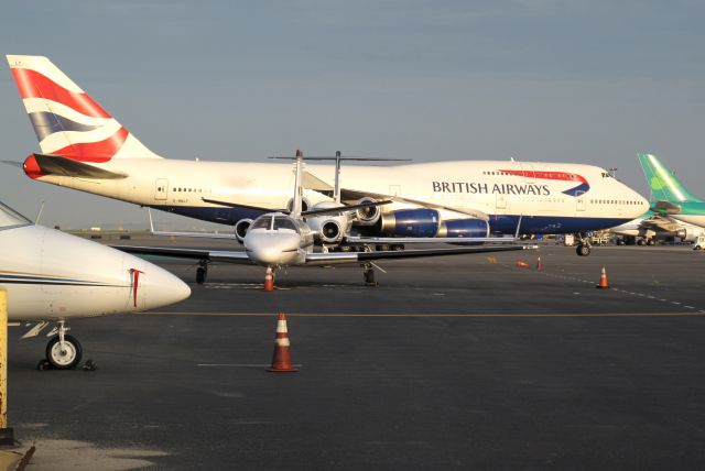 Boeing 747-400 (G-BNLT)