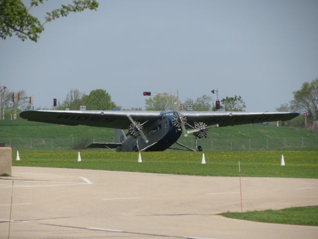 Ford Tri-Motor (NC8407)