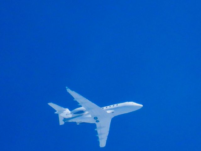 Bombardier Challenger 300 (N300KE) - 04/11/22