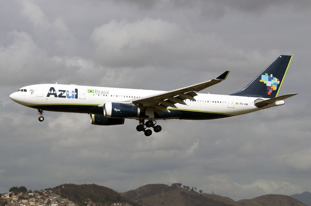 Airbus A330-300 (PR-AIW)