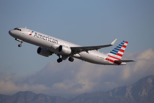 Airbus A321neo (N407AN)