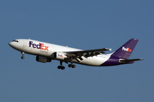 Airbus A300F4-600 (N742FD)