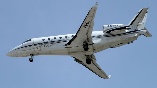 IAI Gulfstream G200 (4X-CLL) - 21/04/2021: Fly in from Dubai, on final to runway 30.