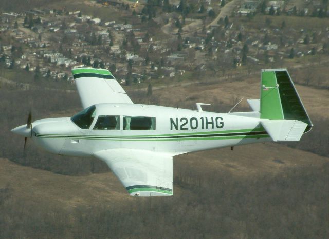 Mooney M-20 (N201HG) - MOONEY IN FLIGHT