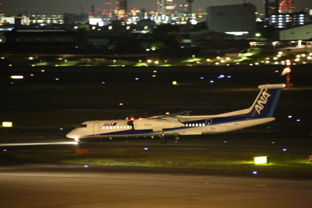 de Havilland Dash 8-400 (JA841A)