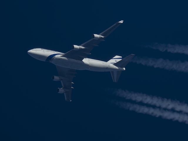 Boeing 747-400 (4X-ELB) - 1-2-15. El Al Israel Airlines Boeing 747 4X-ELB Passes Overhead West Lancashire at 35,000ft. 4X-ELB ELY7  TLV-JFK  FL300.br /br /A very fine looking aircraft in the winter sunshine.br /br /Pentax K-5.