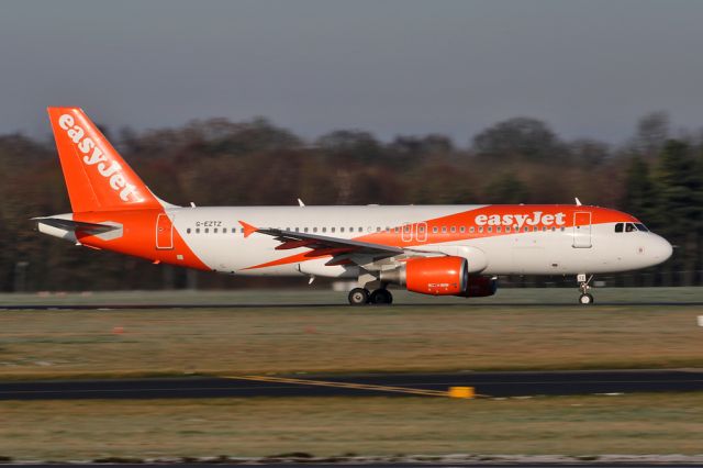 Airbus A320 (G-EZTZ) - EZY1831 departing to Amsterdam